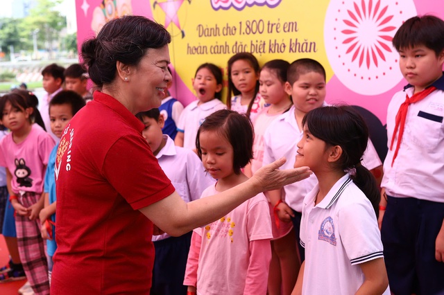 Sáng nay (28-9), 565 bạn nhỏ TP.HCM vui Trung thu mơ ước - Ảnh 3.
