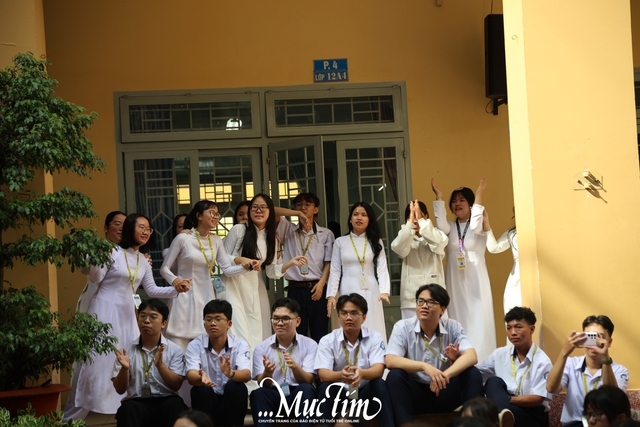 Sân khấu học đường ở Tây Thạnh: Khi âm nhạc đánh thức tình yêu quê hương - Ảnh 10.