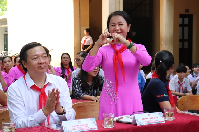 Cùng học trò Trường THCS Phước Thắng lan tỏa niềm vui 'Đọc và làm theo báo Đội'- Ảnh 13.
