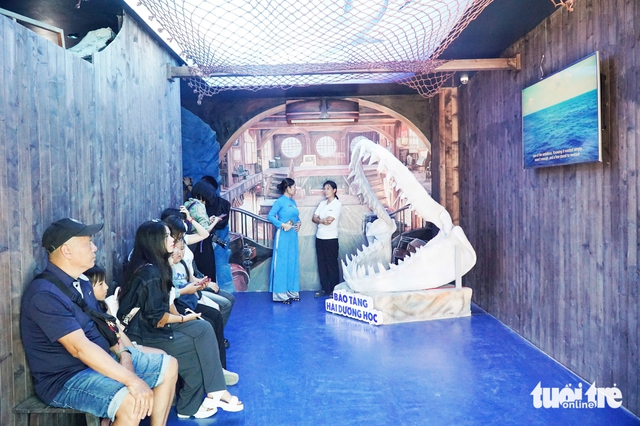 Nha Trang ocean museum exhibit takes visitors on journey 6,000 meters beneath sea- Ảnh 6.
