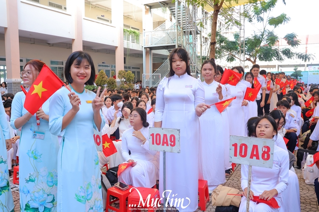 Khát vọng vươn mình của thầy và trò Trường THPT Dương Văn Thì trong năm học mới - Ảnh 5.