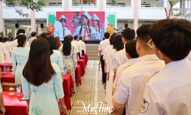 Khát vọng vươn mình của thầy và trò Trường THPT Dương Văn Thì trong năm học mới - Ảnh 12.