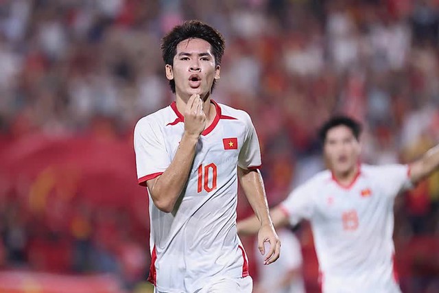 Lê Văn Thuận tỏa sáng, U23 Việt Nam đánh bại U23 Singapore 1-0 - Ảnh 2.