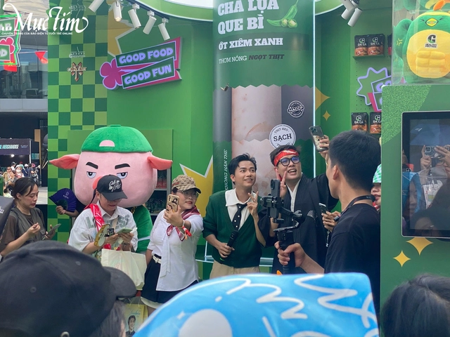 Sức nóng của Concert Anh trai vượt ngàn chông gai - Ảnh 2.