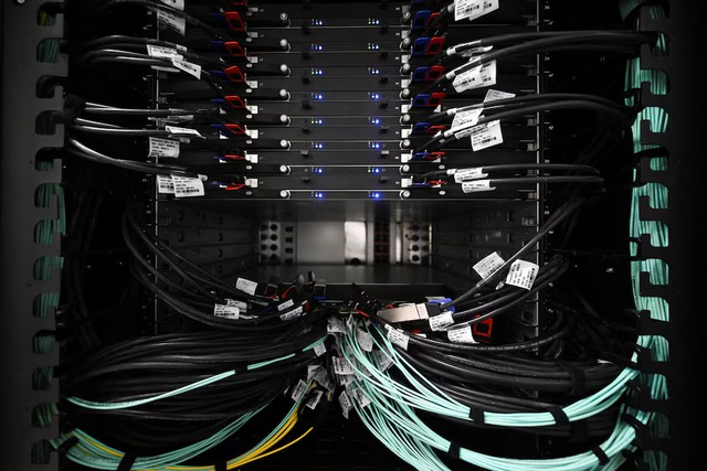 Germany's Merz inaugurates Nvidia supercomputer for research- Ảnh 3.