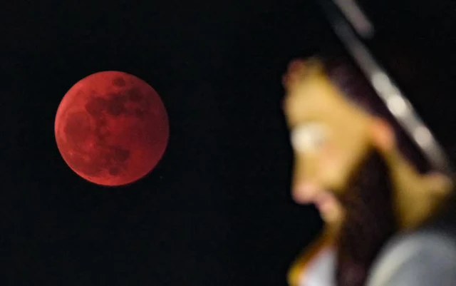 Tối 3-3, thời tiết Việt Nam có thuận lợi ngắm nguyệt thực toàn phần?- Ảnh 1. Tối 3-3, thời tiết Việt Nam có thuận lợi ngắm nguyệt thực toàn phần?- Ảnh 1.