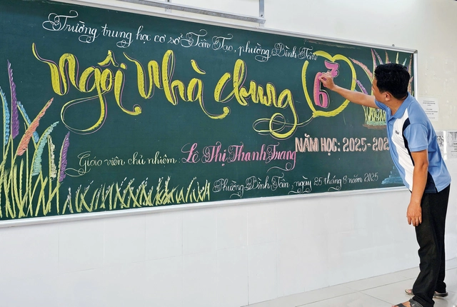 Những người thầy lặng lẽ giúp năm học mới thêm rộn rã - Ảnh 2.