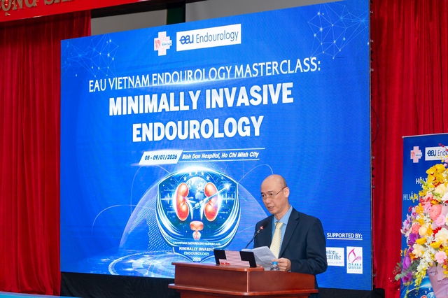 Diet, dehydration drive high urinary stone disease rates in Vietnam: doctors - Ảnh 1.