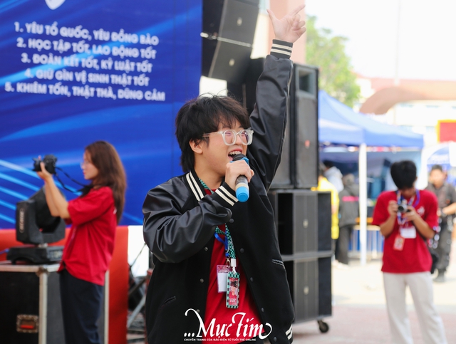 Trại sinh bùng nổ cùng văn nghệ và thể thao tại Hội trại truyền thống 9-1 cụm 9- Ảnh 2.