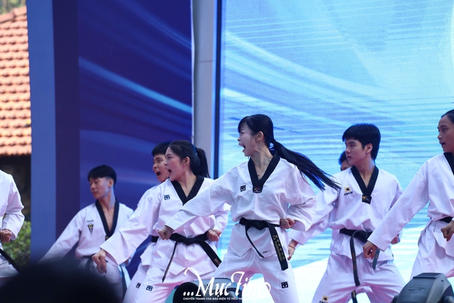 ‘Đặc sản’ cụm trại 3 Hội trại truyền thống 9-1: văn nghệ dàn dựng công phu, mãn nhãn - Ảnh 4.