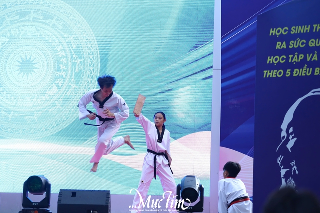 ‘Đặc sản’ cụm trại 3 Hội trại truyền thống 9-1: văn nghệ dàn dựng công phu, mãn nhãn - Ảnh 5.