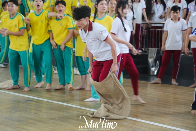 Trại sinh bùng nổ cùng văn nghệ và thể thao tại Hội trại truyền thống 9-1 cụm 9- Ảnh 7.