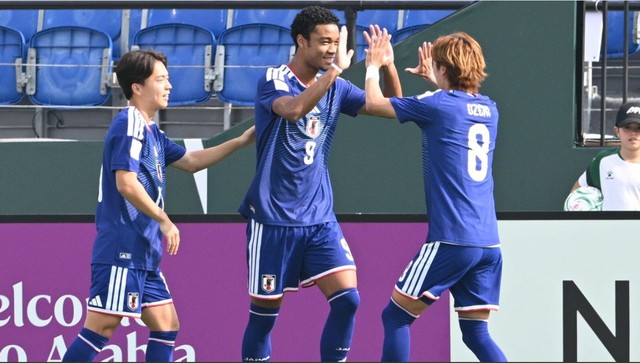 U23 Châu Á 2026: Nhật Bản, Hàn Quốc thị uy sức mạnh - Ảnh 1.