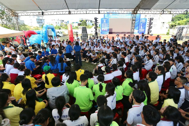 Vô vàn cảm xúc trong lần đầu tham dự Hội trại truyền thống 9-1 của trại sinh cụm 11 - Ảnh 10.