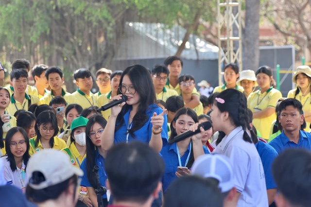 Vô vàn cảm xúc trong lần đầu tham dự Hội trại truyền thống 9-1 của trại sinh cụm 11 - Ảnh 11.