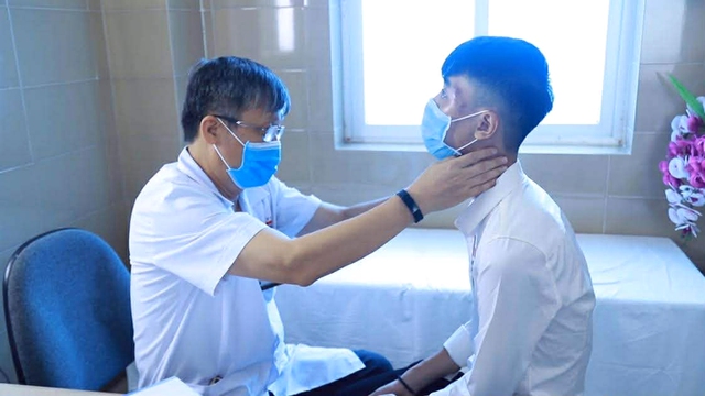 Thyroid cancer diagnoses rising in Vietnam: doctors- Ảnh 1.