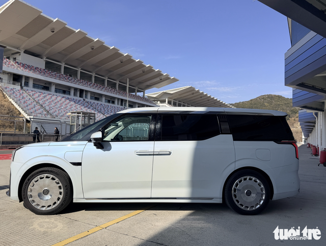 Zeekr 009 Grand set for Vietnam debut  - Ảnh 1.