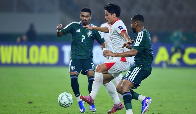 Asian media hail Vietnam U23s’ discipline, rising competitiveness after Saudi win- Ảnh 2.