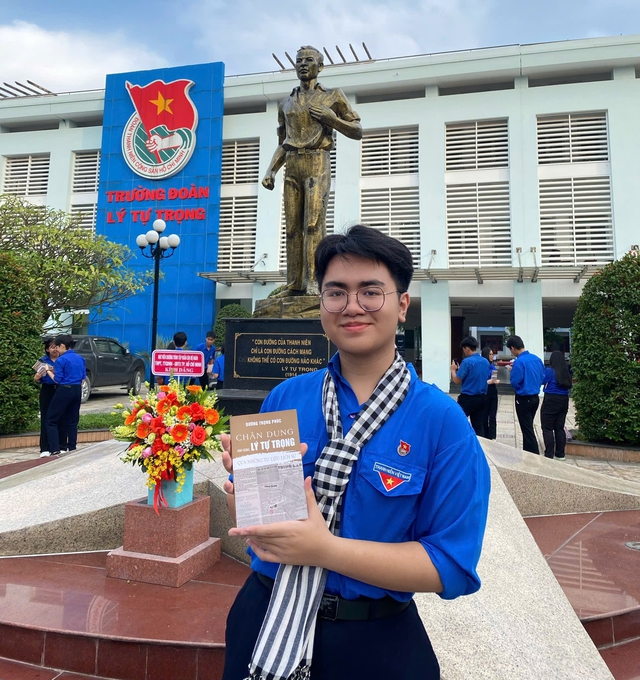 Từ tinh thần ham học hỏi đến bản lĩnh của thủ lĩnh Đoàn trường- Ảnh 2.