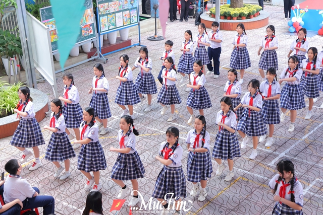 Thiếu nhi TP.HCM hăng hái hưởng ứng 135 ngày thi đua chào mừng kỷ niệm 85 năm Ngày thành lập Đội  - Ảnh 11.