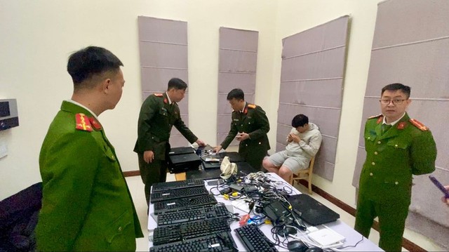 Vietnam police bust Hanoi-based phone scam ring targeting S.Koreans in S.Korea- Ảnh 1.