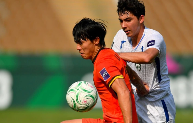 Hàng thủ của U23 Trung Quốc sẽ là thách thức lớn cho U23 Việt Nam - Ảnh 1.