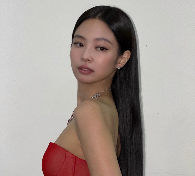 Wonyoung (IVE) dẫn đầu bảng xếp hạng danh tiếng  - Ảnh 2.