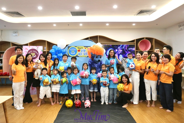 Thế hệ thứ 3 của Nhóm Chia sẻ - Sharing đóng góp Tết cho em - Ảnh 12.