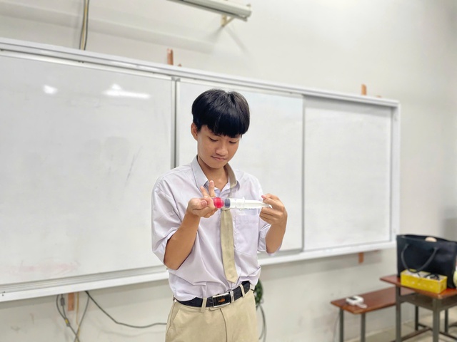 Câu chuyện sáng tạo xanh của cậu học trò Trường THPT Tân Phong - Ảnh 2.