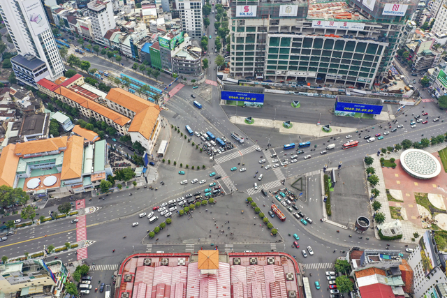 Urban facelift planned for major landmarks in Ho Chi Minh City ahead of Tet
- Ảnh 1.