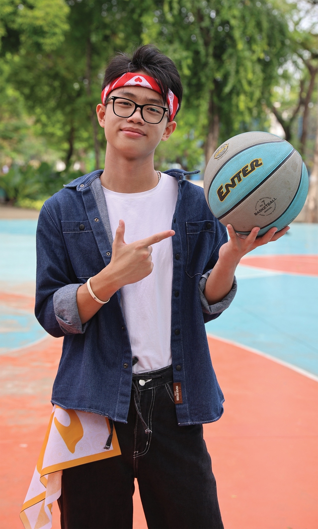 Cửa hàng Khăn Quàng Đỏ bật mí: feedback xịn sò từ chiếc bandana độc quyền - Ảnh 1.