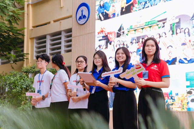 Cô MC của Trường THPT Nguyễn Thị Diệu và bí quyết học văn độc đáo - Ảnh 3.