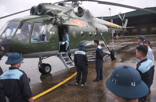 Choppers take to skies over Da Nang as training season begins
- Ảnh 2.