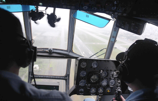 Choppers take to skies over Da Nang as training season begins
- Ảnh 3.