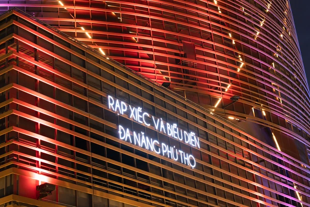 Ho Chi Minh City multi-purpose circus theater lights up during final testing phase- Ảnh 3.