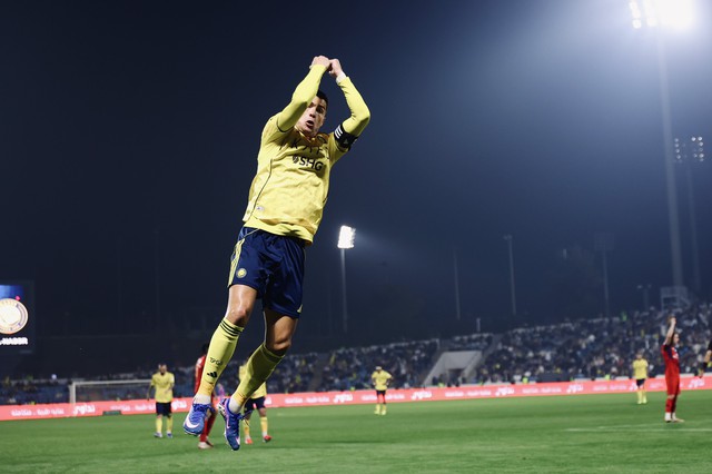 Al Nassr hạ Damac 2-1, vươn lên nhì bảng Saudi Pro League- Ảnh 1. Al Nassr hạ Damac 2-1, vươn lên nhì bảng Saudi Pro League- Ảnh 1.