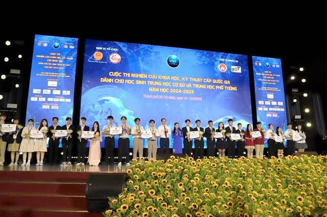 TP.HCM công bố kết quả Cuộc thi khoa học kỹ thuật học sinh THCS và THPT - Ảnh 1.