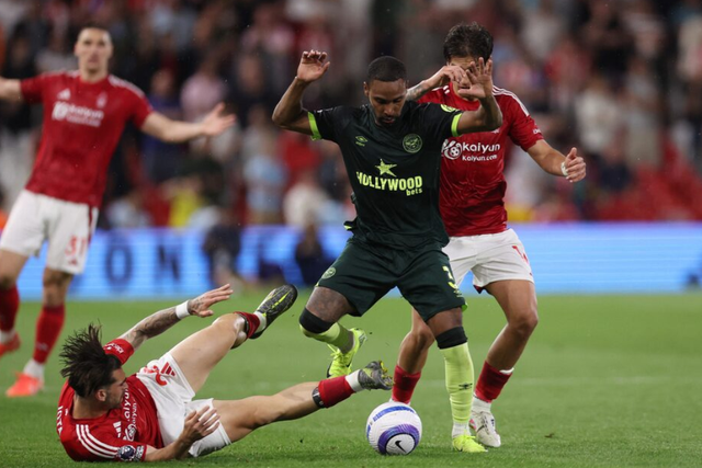 Brentford đấu Nottingham - Ảnh 1.