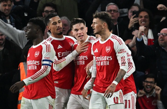 Đội hình xuất phát Arsenal đấu với Man United - Ảnh 2.