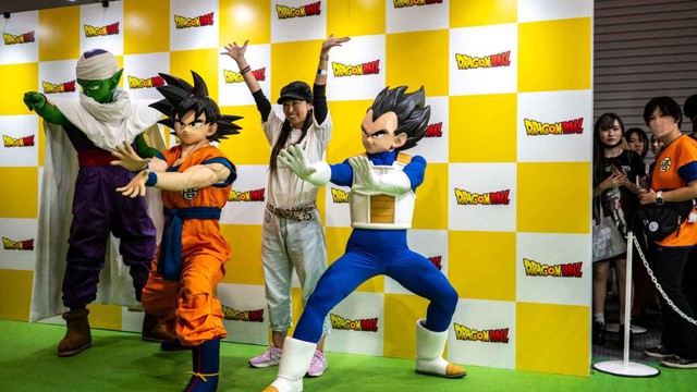 Japan content piracy, fake goods cause 10.4 trillion yen in damage - Ảnh 1.