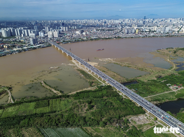 Hanoi eyes relocation of over 860,000 inner-city residents for urban restructuring
- Ảnh 1.