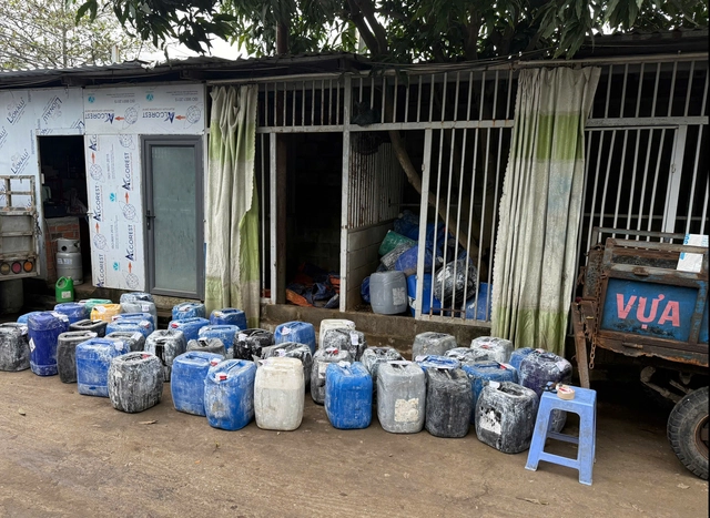 Suspect details ‘formula’ behind 3,000 tonnes of chemical-soaked snail meat in Ho Chi Minh City- Ảnh 2.