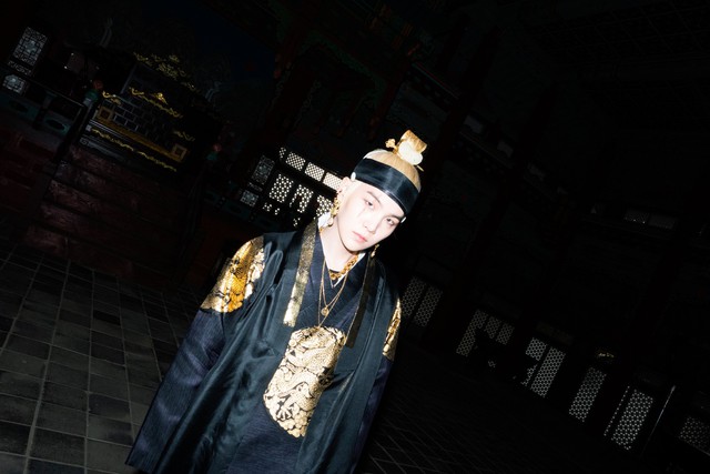 Suga (BTS) và loạt thành tích solo ấn tượng - Ảnh 2.