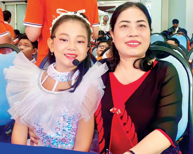 Gương mặt Con ngoan trò giỏi: Trang Nhung cô bạn đa tài ở trường Lương Thế Vinh - Ảnh 1.