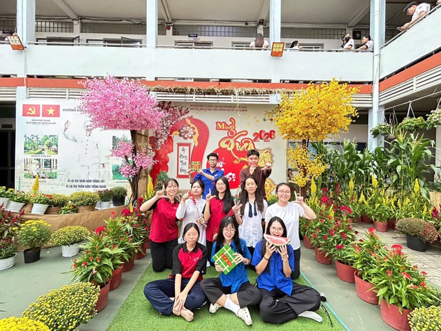 Nhiều trường học rộn ràng khoác áo xuân đón Tết Bính Ngọ 2026- Ảnh 15. Nhiều trường học rộn ràng khoác áo xuân đón Tết Bính Ngọ 2026- Ảnh 15.