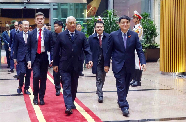 European Council president begins official visit to Vietnam - Ảnh 1.