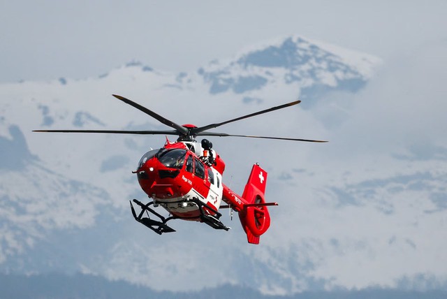 Scrutiny turns to safety set-up of Swiss bar after deadly blaze - Ảnh 1. Scrutiny turns to safety set-up of Swiss bar after deadly blaze - Ảnh 1.