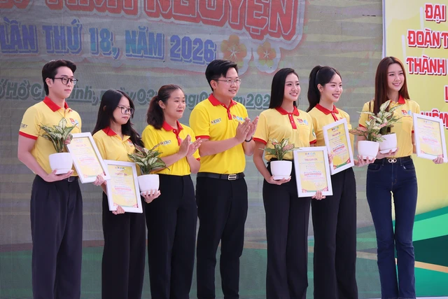 Chiến dịch Xuân tình nguyện 2026 kết nối sức trẻ trên không gian TP.HCM mới - Ảnh 11.