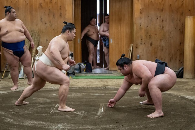Sumo diplomacy: Japan's heavyweight 'soft power' ambassadors - Ảnh 6. Sumo diplomacy: Japan's heavyweight 'soft power' ambassadors - Ảnh 5.