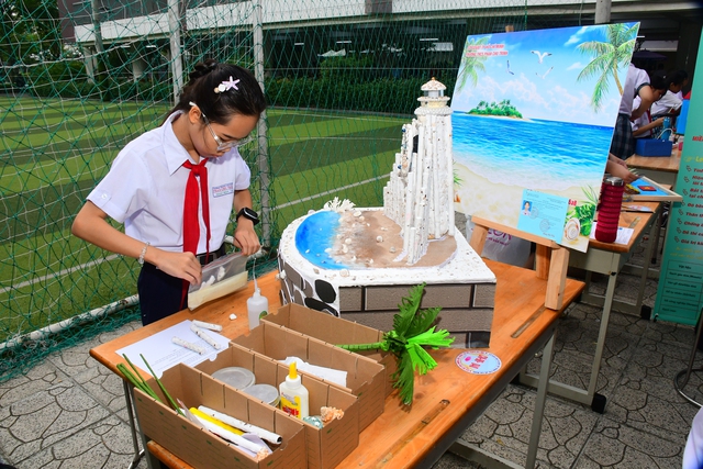 2.100 học sinh tranh tài tại hội thi Khéo tay kỹ thuật cấp thành phố- Ảnh 5. 2.100 học sinh tranh tài tại hội thi Khéo tay kỹ thuật cấp thành phố- Ảnh 5.